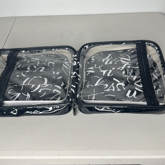 Saks 5th avenue makeup bag - Picture 4 of 10